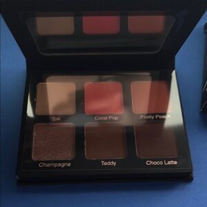 NIB Violet Voss Cosmetics Coral Pop Palette